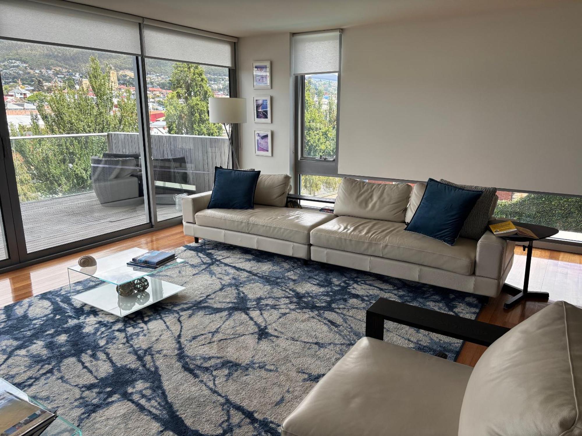 Apartment The Penthouse 14 Short St Glebe Hobart