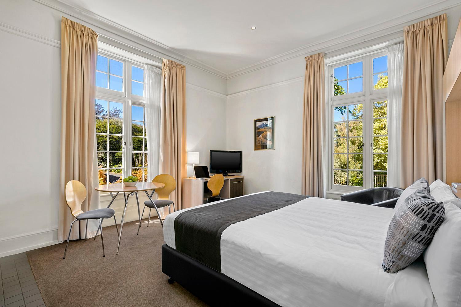 Aparthotel Quest Trinity House