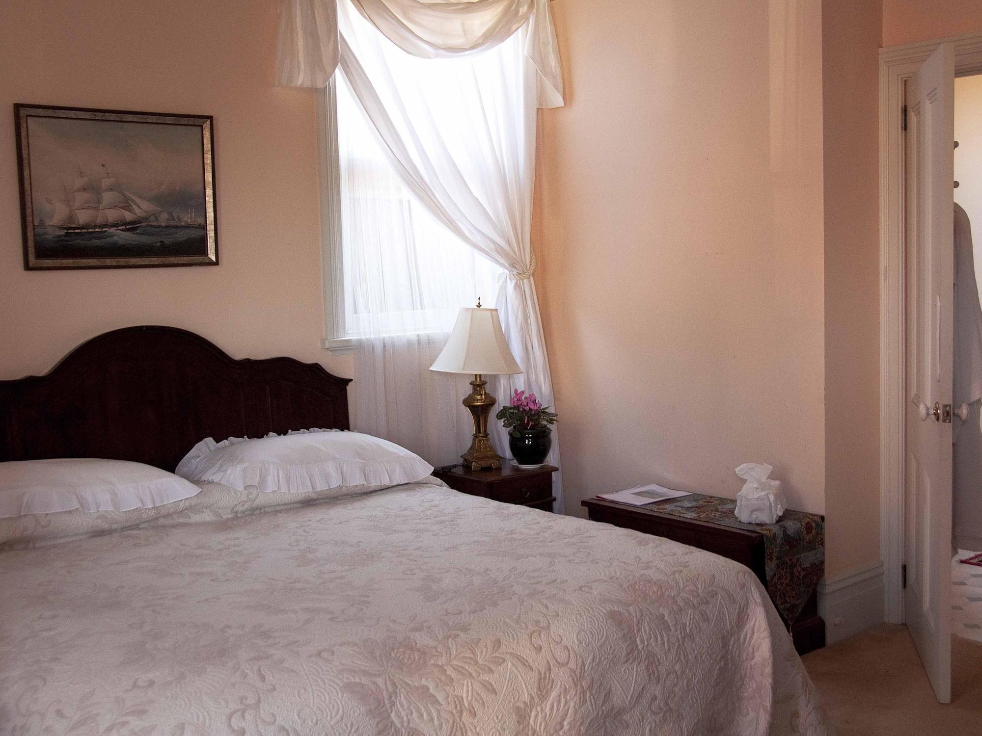 Guest house Merre Be's 4*