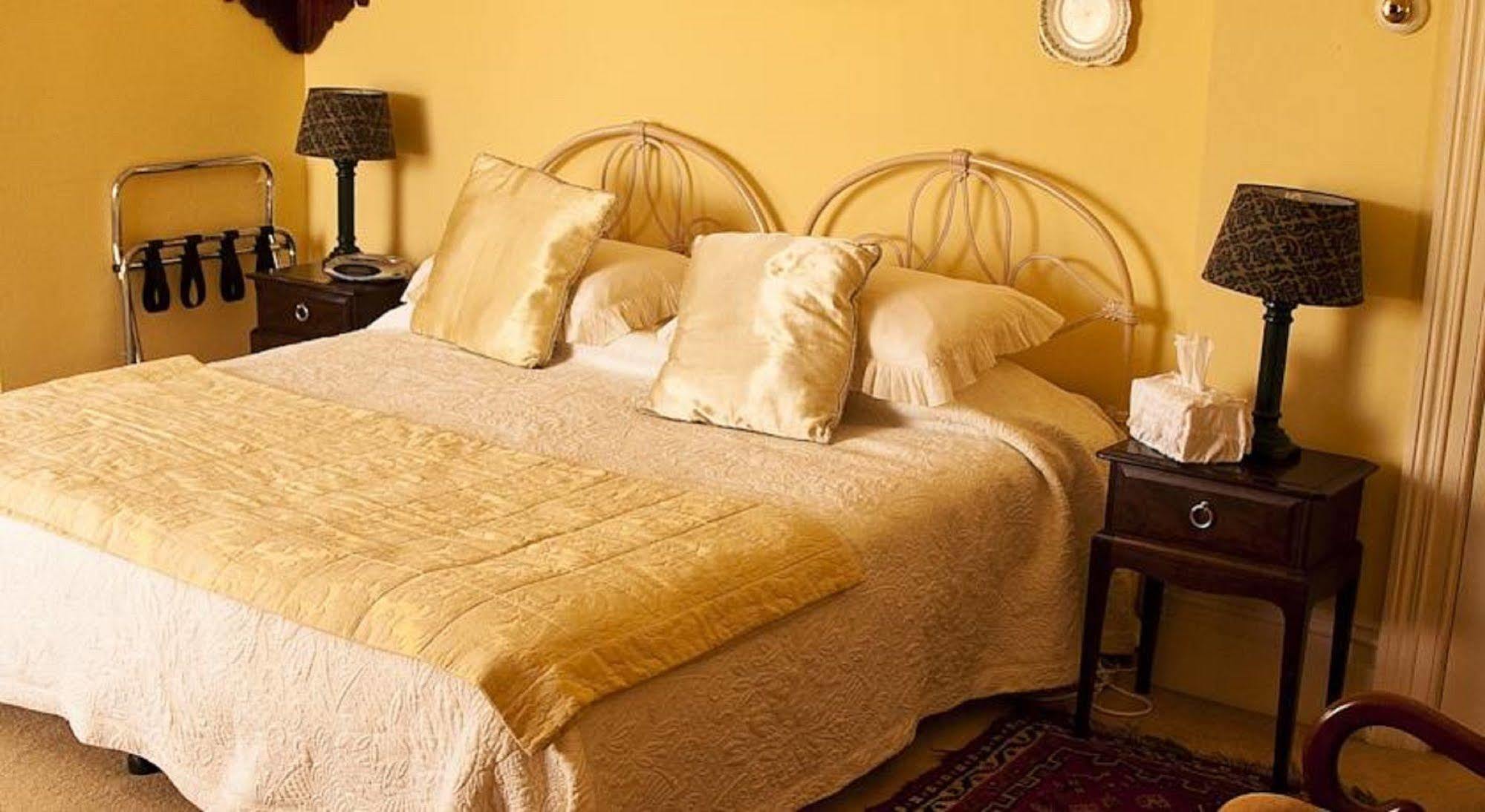 Merre Be's Guest house 4*