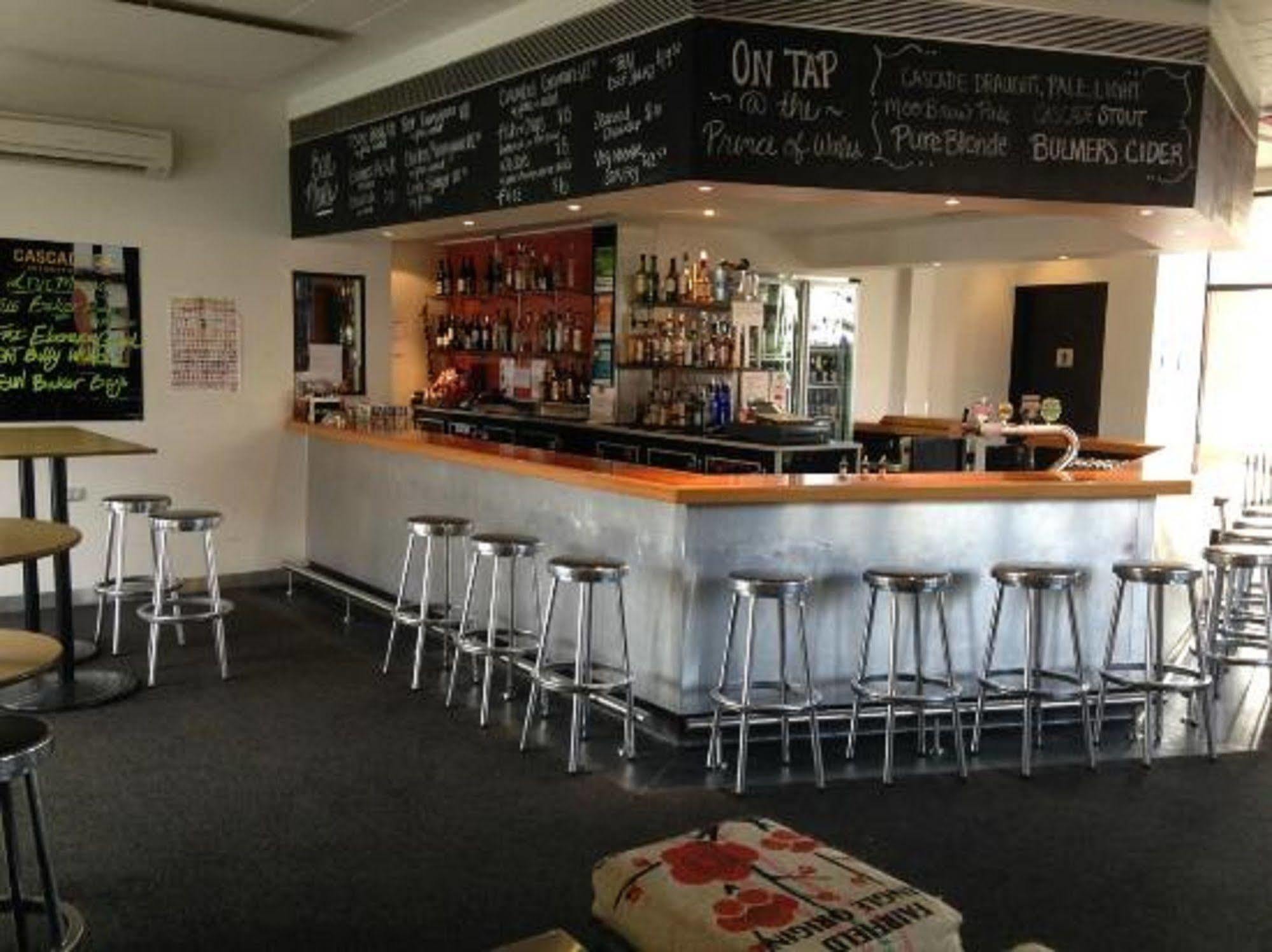 Of Wales 4* Hobart