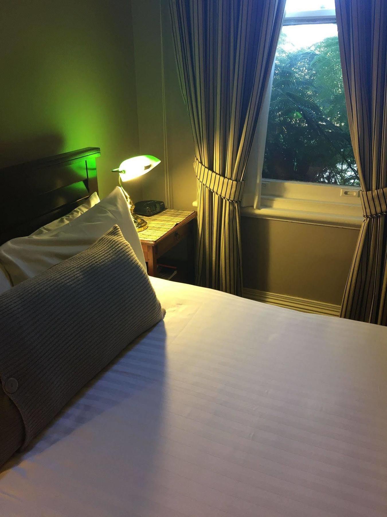 Bed & Breakfast Clydesdale Manor 4*