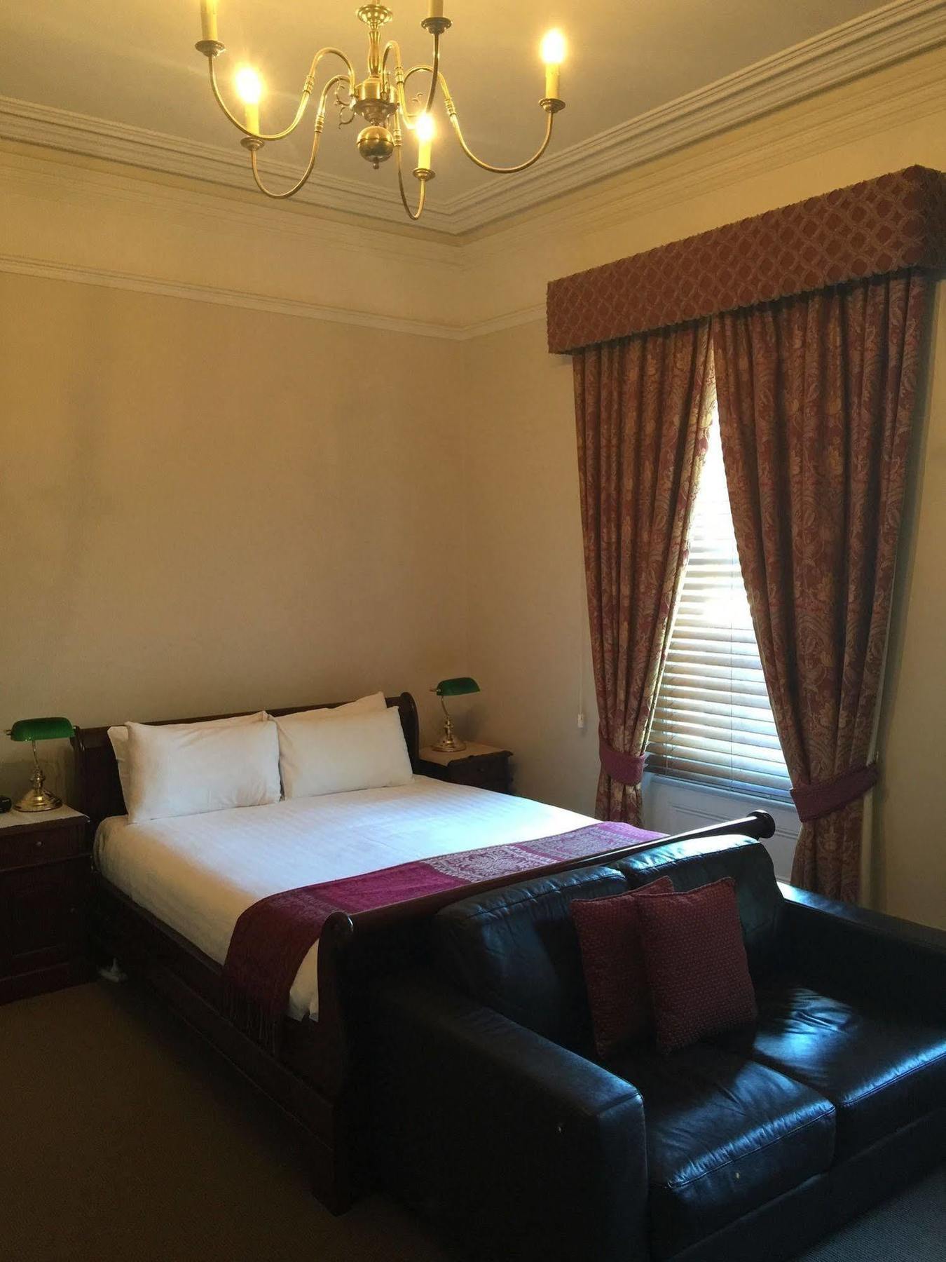 Clydesdale Manor Hobart